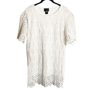 Step In Style -‎ White Flower Power Eyelet Dress - Sz. L
